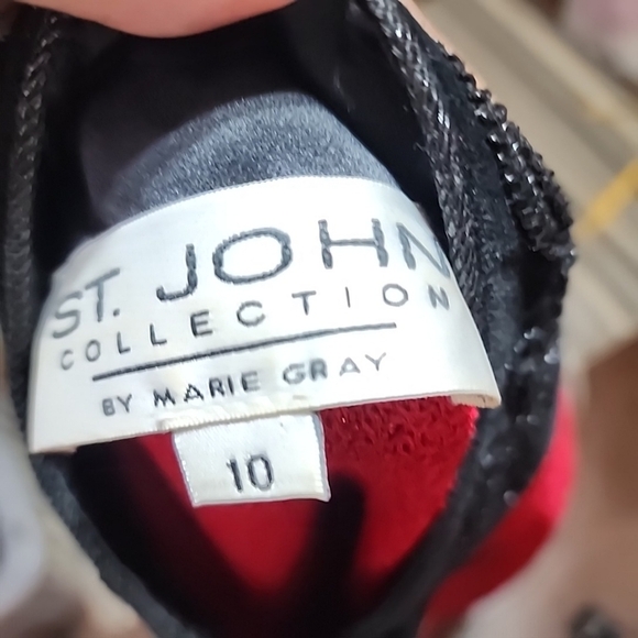 St. John Collection Vintage Renaissance Style Blazer. Size 10 - Picture 6 of 12